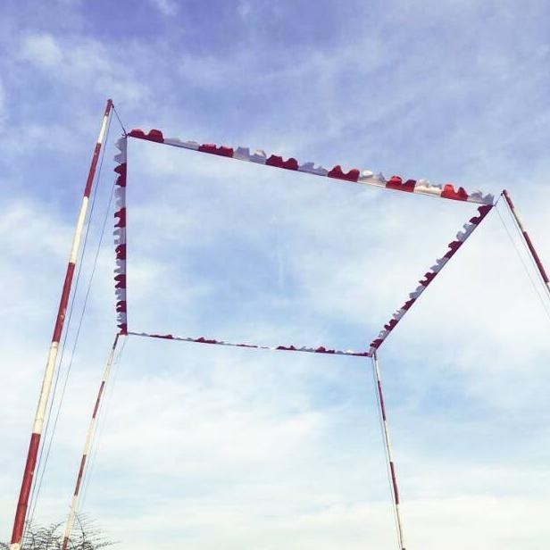 

Terlaris Bendera lapak merpati tinggian 6 meter(untuk membentuk persegi order SALE