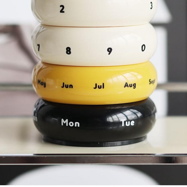 

Rwe-45 Rotatable Calendar/Aesthetic Rotatable Calendar/Vintage Calendar/Aesthetic Decoration Calendar/Unique Calendar/Table Calendar/Kalender Unik Korea/Korean Aesthetic Calendar/Vintage Calendar/Kalender Dekorasi Meja Murah