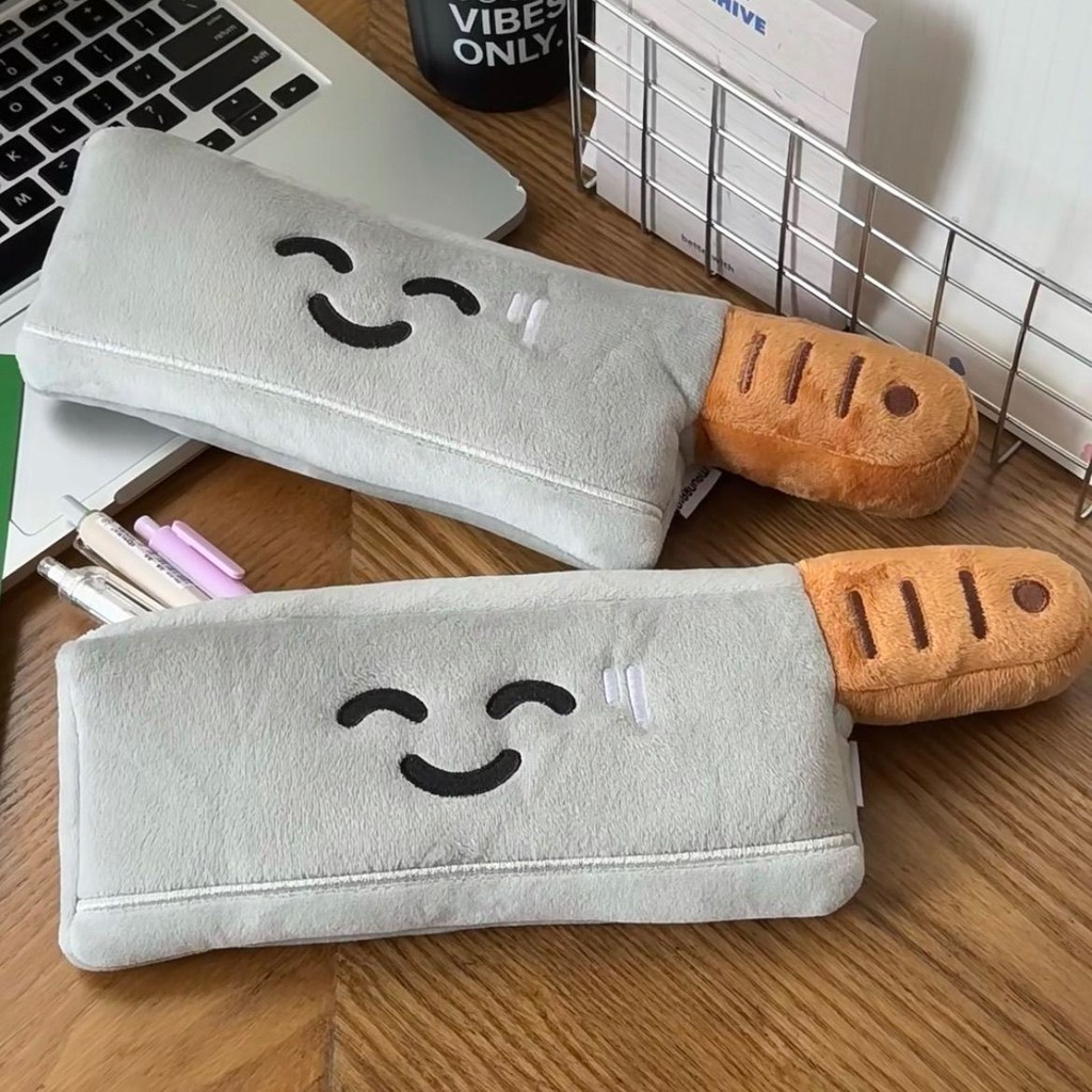 

Creative fake smiley face knife pencil case student plush stationery box large capacity pencil case