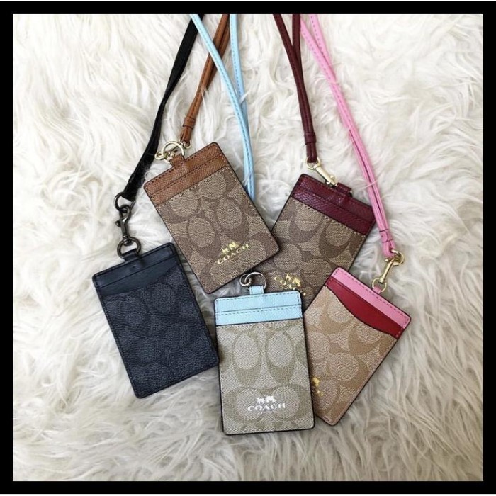 

Nametag Card Holder Coach