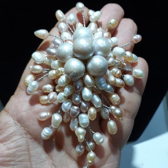 Bros Mutiara Enam Barok, Bros Kebaya Mutiara Barok