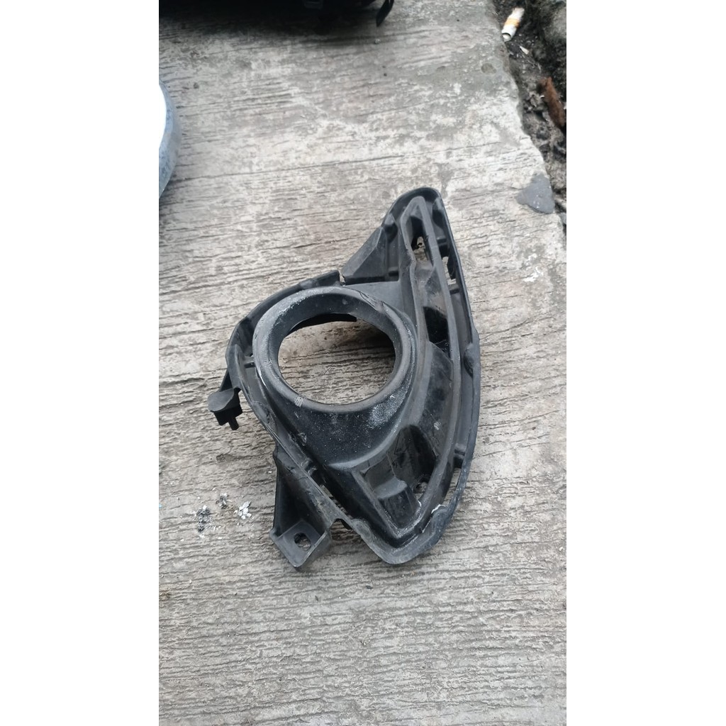 cover foglamp mazda 2 original