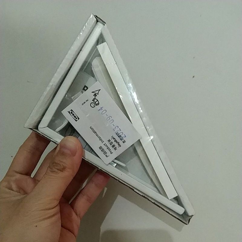 Betydlig Siku L Bracket Penyangga Tiang Gorden 1Buah