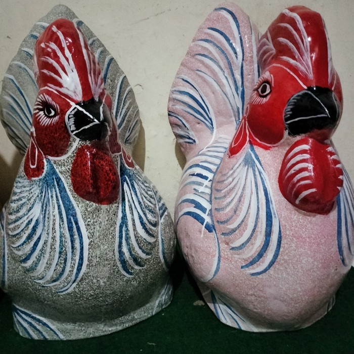Han Celengan Ayam Jumbo Dari Tanah Liat