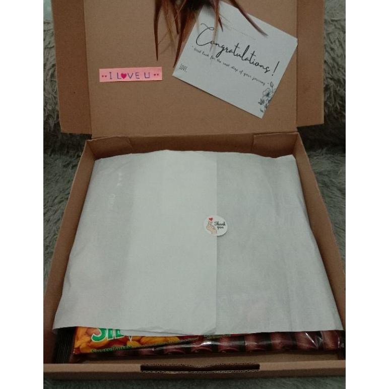 

sr-32 HAMPERS SNACK BOX ULANG TAHUN/ WISUDA/ UNNIVERSARRY /PAKET BIRU Hemat