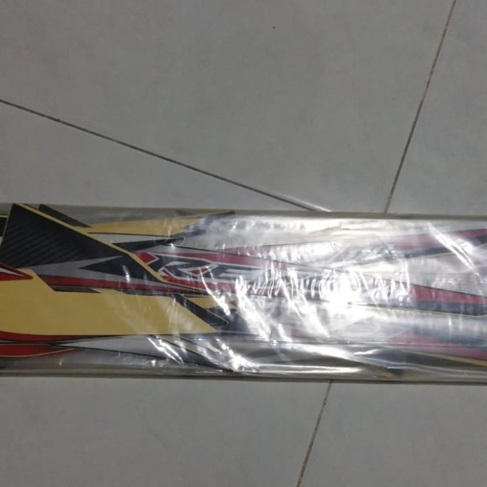 striping revo absolute 2012 std