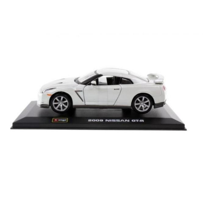 Diecast Burago 1:32 Nissan GT-R