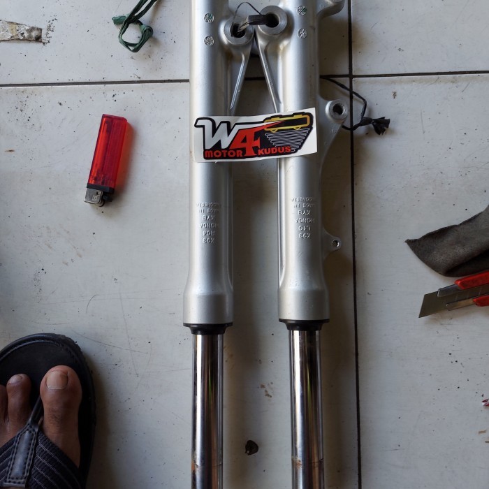 Jona Shockbreaker As Bumbungan Depan All New Scoopy Donat Ring 12