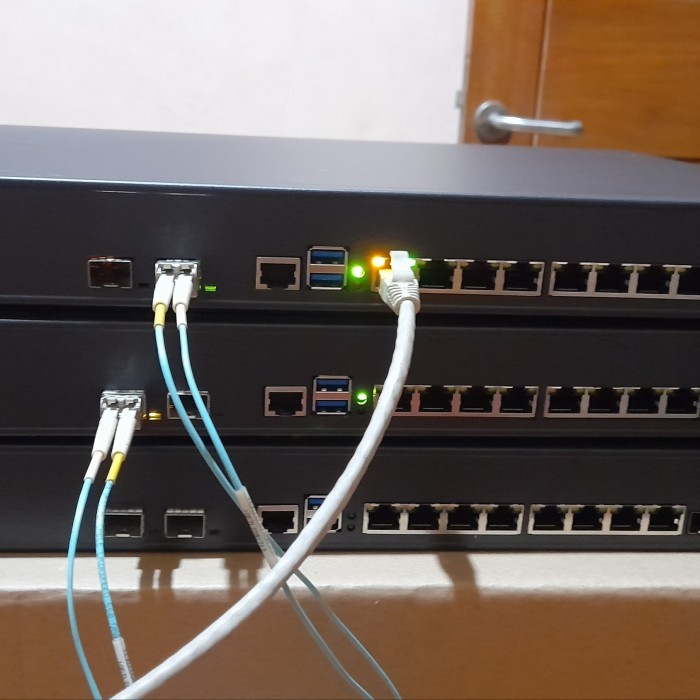 Mikrotik Server X86 2X 10Gb Slots Sfp+ Premium Produk