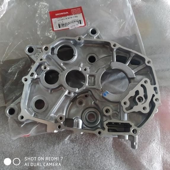 Crank Case Right 11101-Kww-740 Blok Calter Mesin Kanan Honda Revo 110