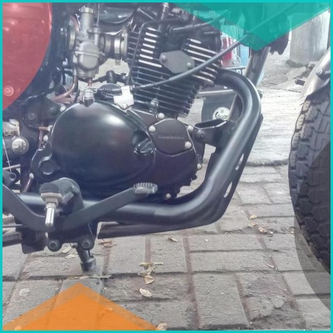 Leher Knalpot Kawasaki W175 PnP Hitam 140BZ4 suku cadang