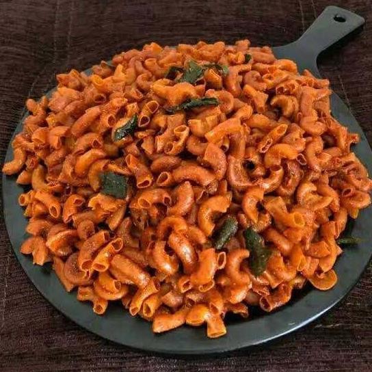 

Makaroni Pedas Gurih Daun Jeruk 250 gr