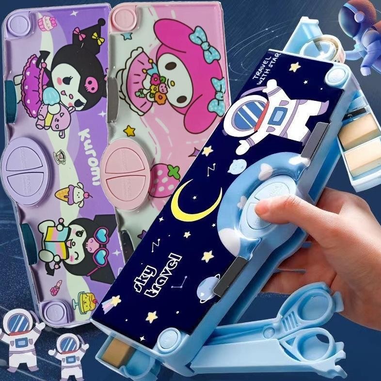 

Original KabaKotak Pensil Multifungsi Motif Unicorn / Dinosaurus / Astronot Untuk Anak Lengkap Peruncing Gunting Isolasi Penghapus Penggaris Terbaru