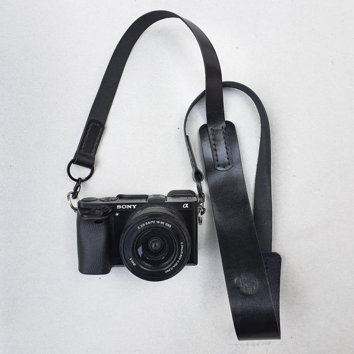 Discovery - Leather Sling camera strap quick release