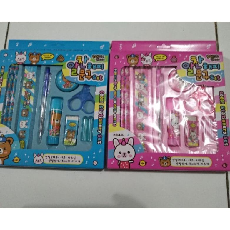

Paket Alat Tulis Gunting Lem Anak Pensil Pulpen Penggaris Rautan Penghapus Set Anak Sekolah Nkr