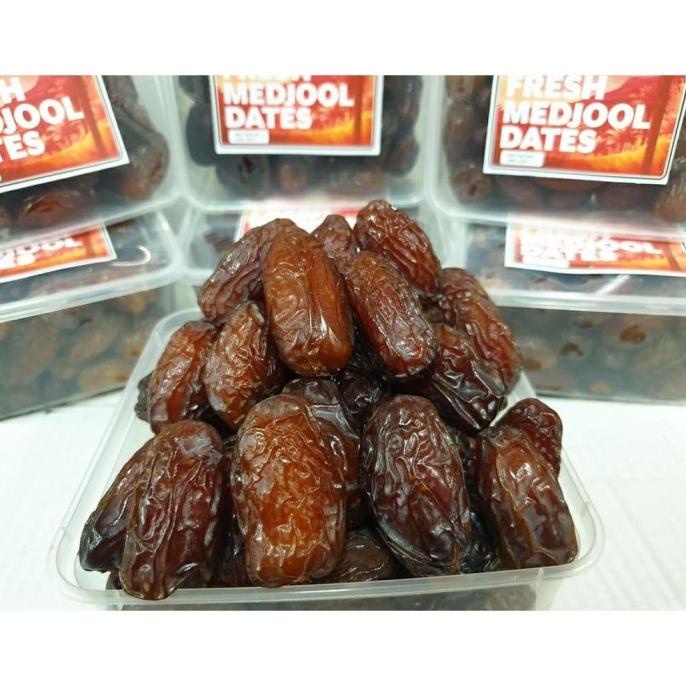 

KURMA MEDJOOL SUPER JUMBO 1KG / MEDJOOL IA / MEDJOOL PALESTINE / FITRARAMADAN66