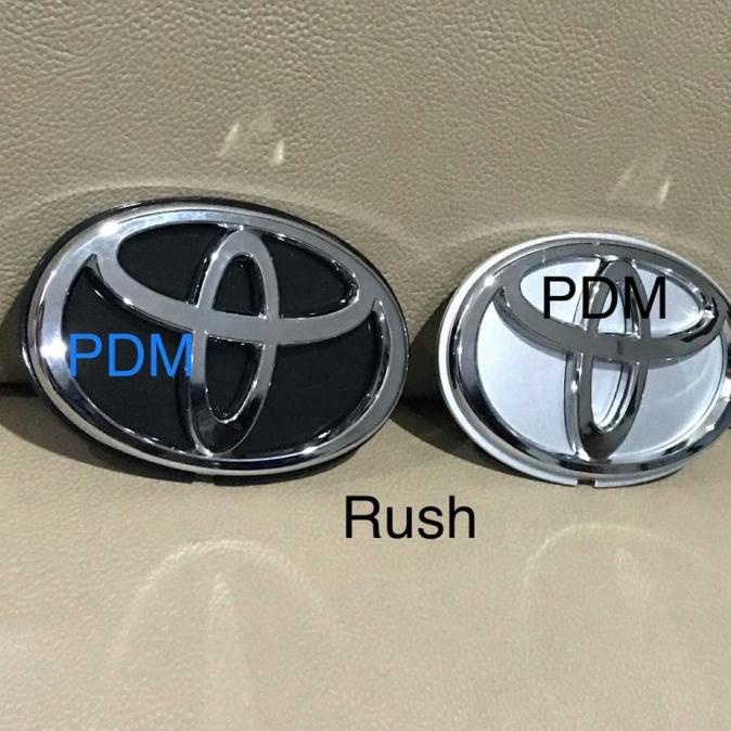 Emblem/ Logo Toyota Ban Serep Belakang Toyota Rush
