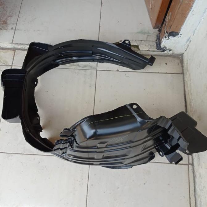 liner fender Avanza Xenia kanan