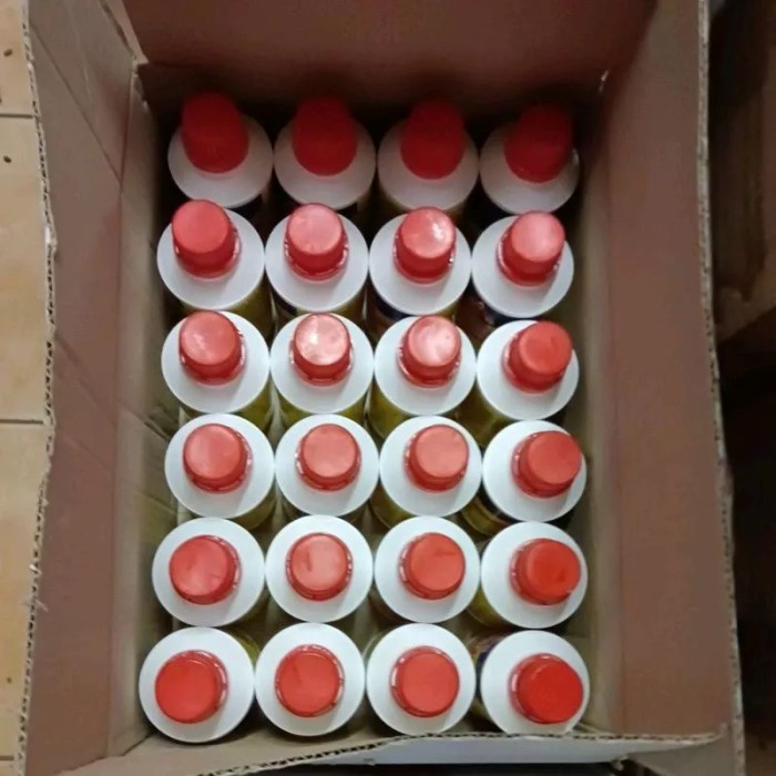 Minyak Rem One Soe 300Ml Warna Merah ,Harga Per 1Dus Isi 24 Ps