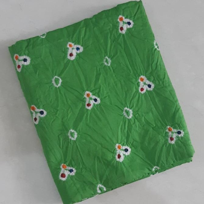 Kain Jumputan Cengkeh Warna Hijau Muda Handmade Solo.