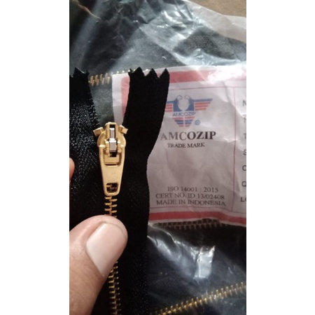 resleting levis Amcozip