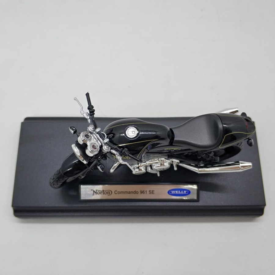 Welly Motor Norton Commando 961 Se Diecast Bike Motorcycle