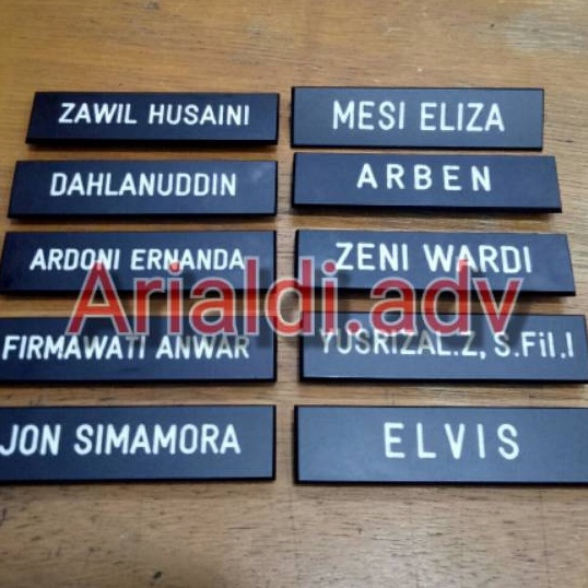 

(PV☼.T☑] Papan nama dada grafir hitam doff full -MAGNETtop.produuk..!