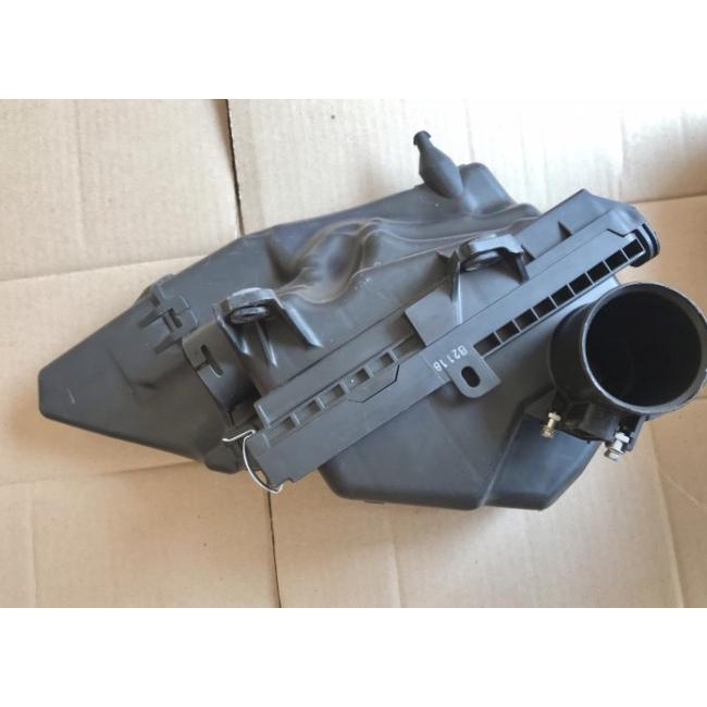 Box Cover Filter Udara Mobil Nissan Almera