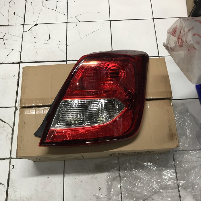 Lampu Belakang Datsun Go /Go Panca Kode My 046