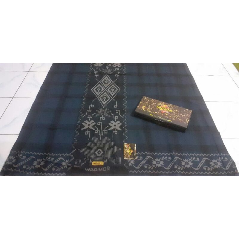 sarung wadimor motif balimoon