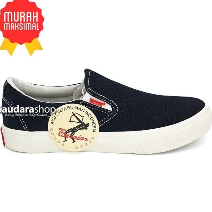 Sepatu Warrior Arthur Black White / Sepatu Warrior Slip On Black White