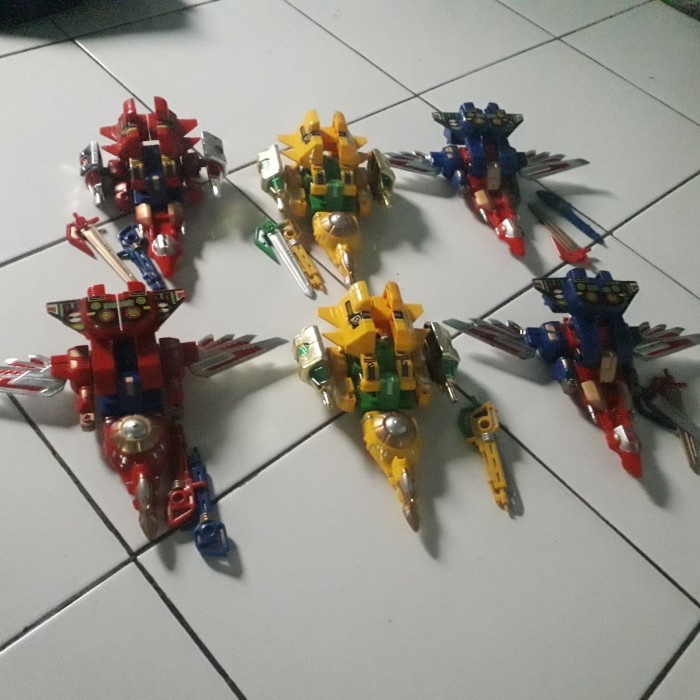 MUST HAVE TRANSFOMER PESAWAT JUMPSTARTER KW JADUL, HARGA SATUAN. MEGAZORD RARE TERLARIS