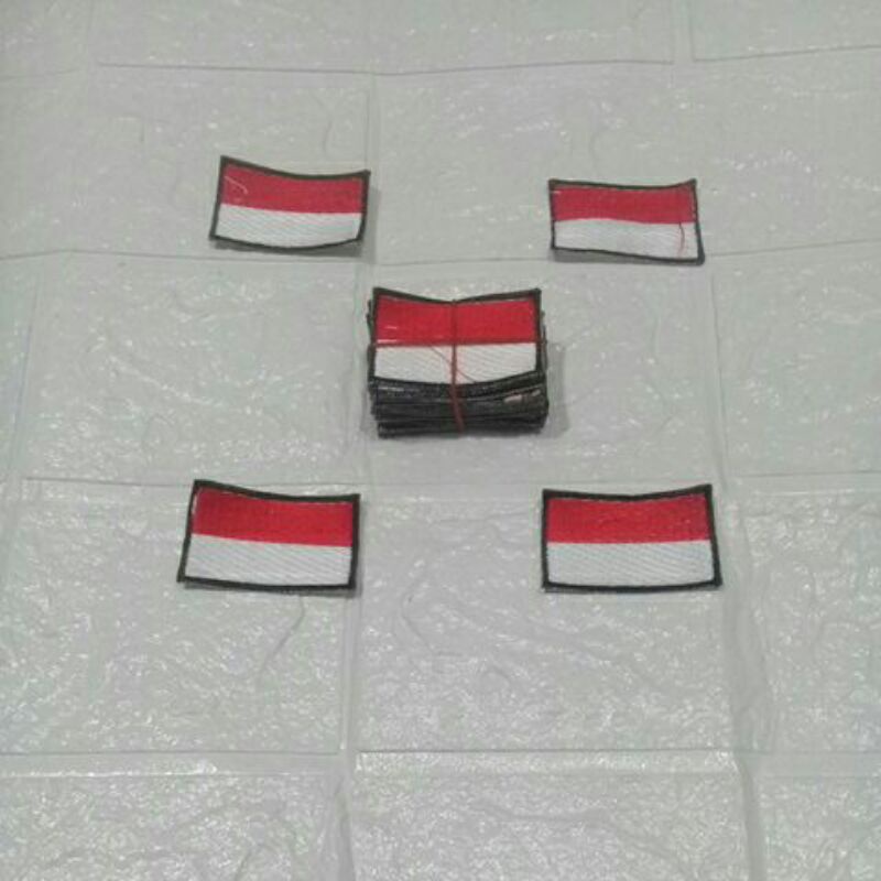 

LAMBANG MERAH PUTIH isi 20