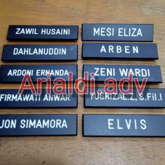 

[✔K-➛AW> Papan nama dada grafir hitam doff full -MAGNET muraah..!