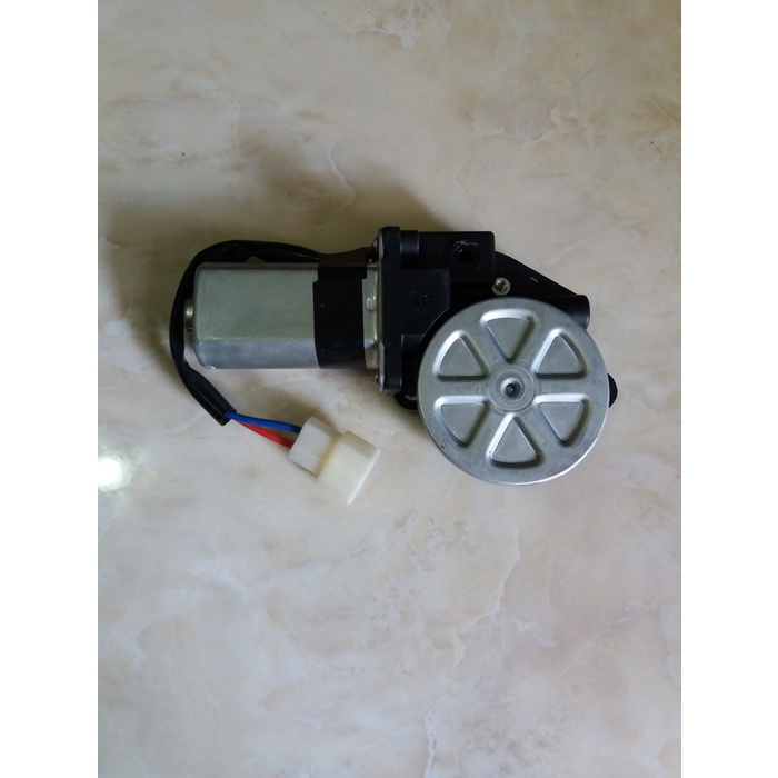 Dinamo/motor power window suzuki baleno 1996-2002 depan kanan
