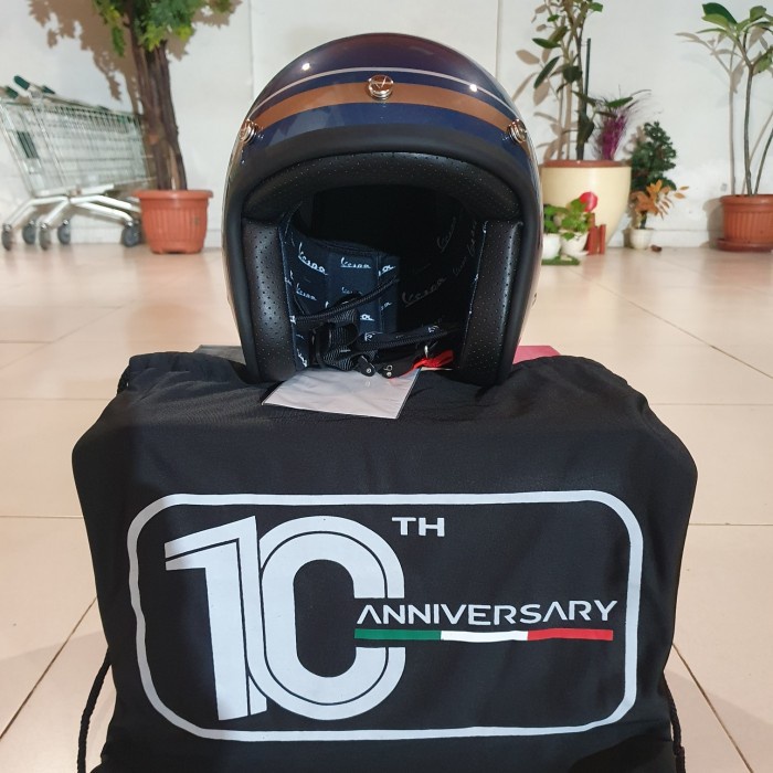 Vespa Sprint 10Th Anniversary Helmet
