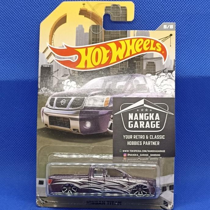 Hot Wheels Nissan Titan (JD612)