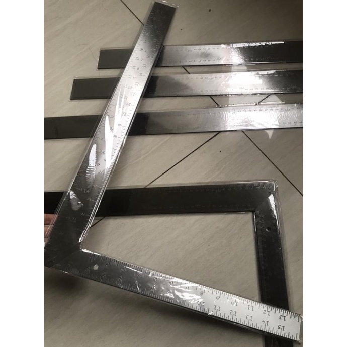 

'+'+'+'+] Penggaris Siku Stainless Steel Ukuran 60 x 40 cm