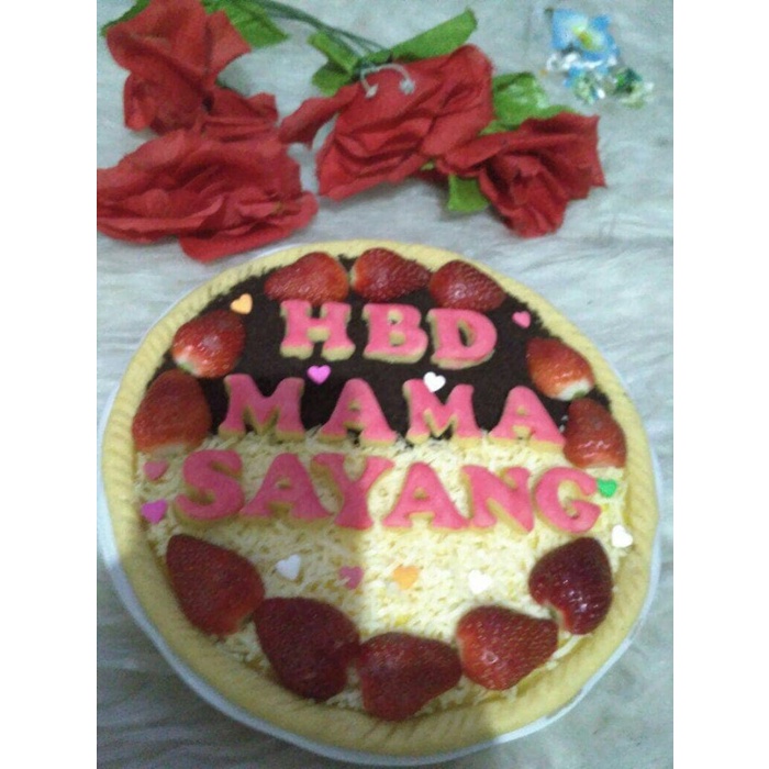 

Tart Susu Ultah Stroberi