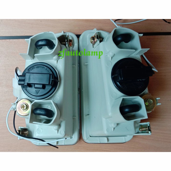 Cod - Foglamp Kijang Kapsul 2000-2002/Fog Lamp Kijang Kapsul/Lampu Kabut/Sor Kode 018