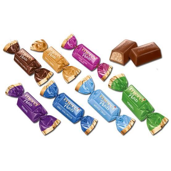 

MERCI Petits Chocolate Collection Travel Edition 250 Gram Best Seller