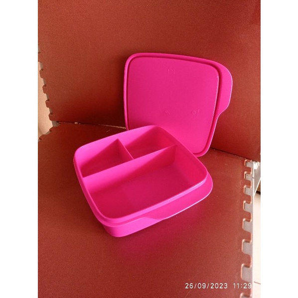 TUPPERWARE LUNCH BOX MERAH MUDA (LOLY TUP) - PROMO