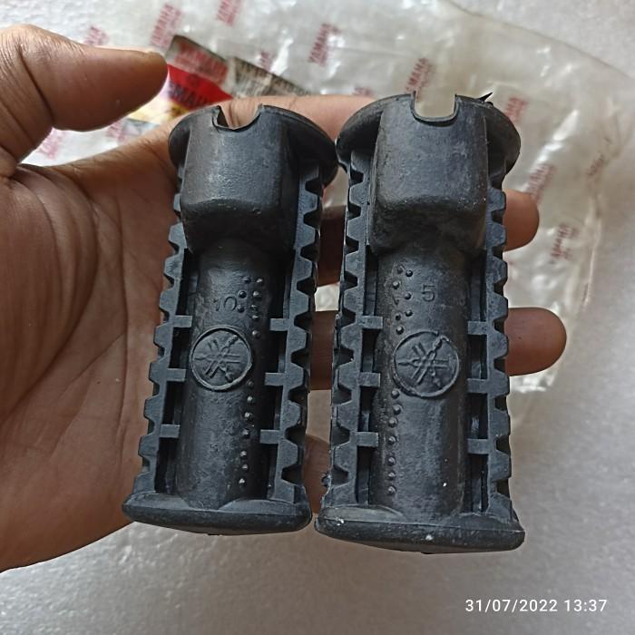 Karet Footstep Depan Yamaha Rxk Rx K King Cobra Kobra Rxking Rx100 Ori