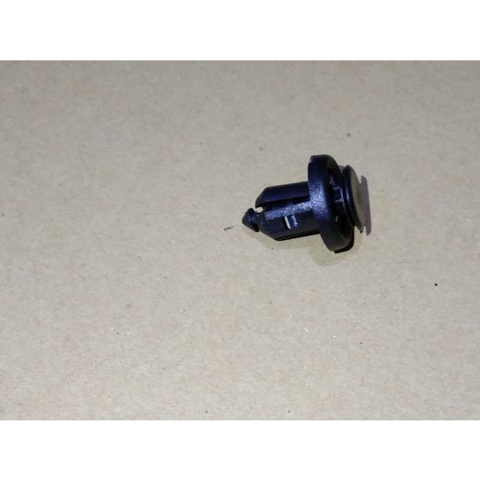 Kancing bamper kecil dengan klip besi Honda ORIGINAL