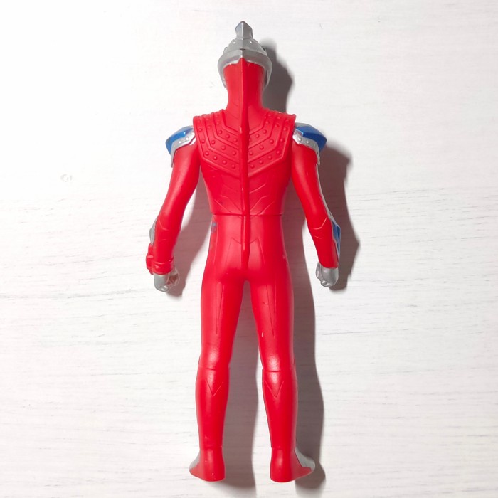 uhs ultraman ginga ultra spark doll action figure 14 cm bandai ori jatimulyan.seller