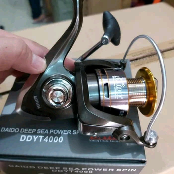 [COD] Reel Daido Deep Sea Power Spin 4000 Power Handle Limited