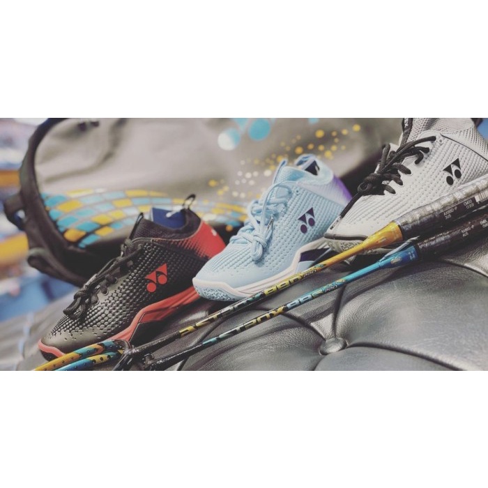 [Best Seller] New 2021 Sepatu Badminton Yonex Eclipsion Z Original 3 Warna Terbaru