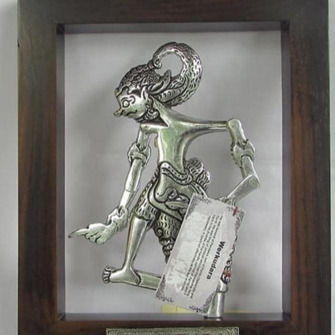 Pajangan Wayang Dekorasi Dinding Wayang Bingkai Kayu Souvenir Wayang