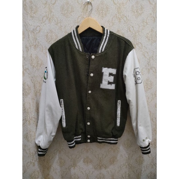 ⭐ Varsity Second ⭐ Logo E ⭐ Kulit ⭐ Hijau ⭐ Putih ⭐