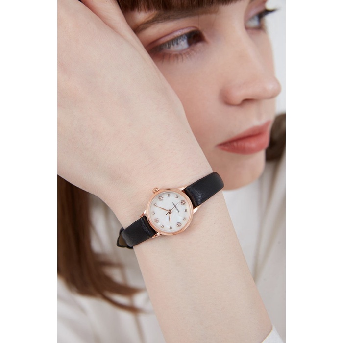 Promo Berrybenka - Jam Tangan Kulit Wanita Sophie Cherry Pearl Watches - Black,One Size